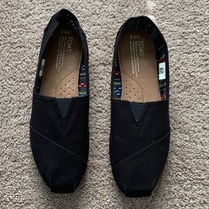 Black on Black Toms